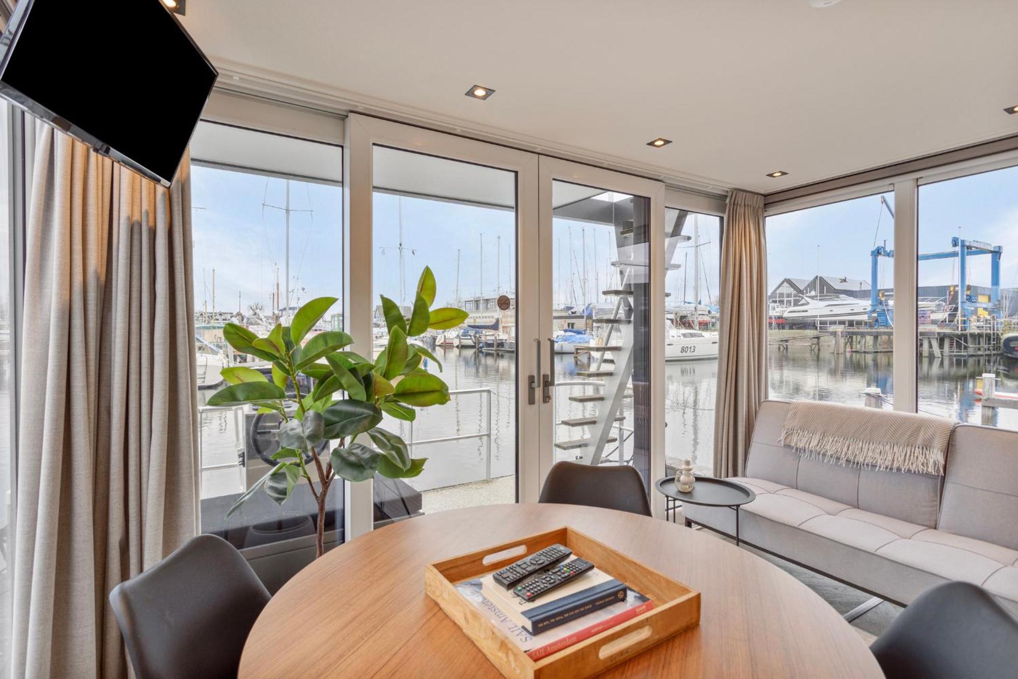 Luxurious Waterloft Near Beach And Centre By Weltevreden Experience Zeewolde Exterior foto